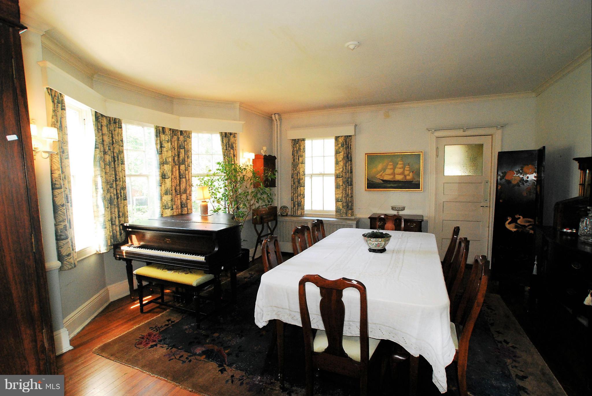 106 Elmhurst Road Baltimore, MD 21210 - Photo 7 of 30 Dining Room