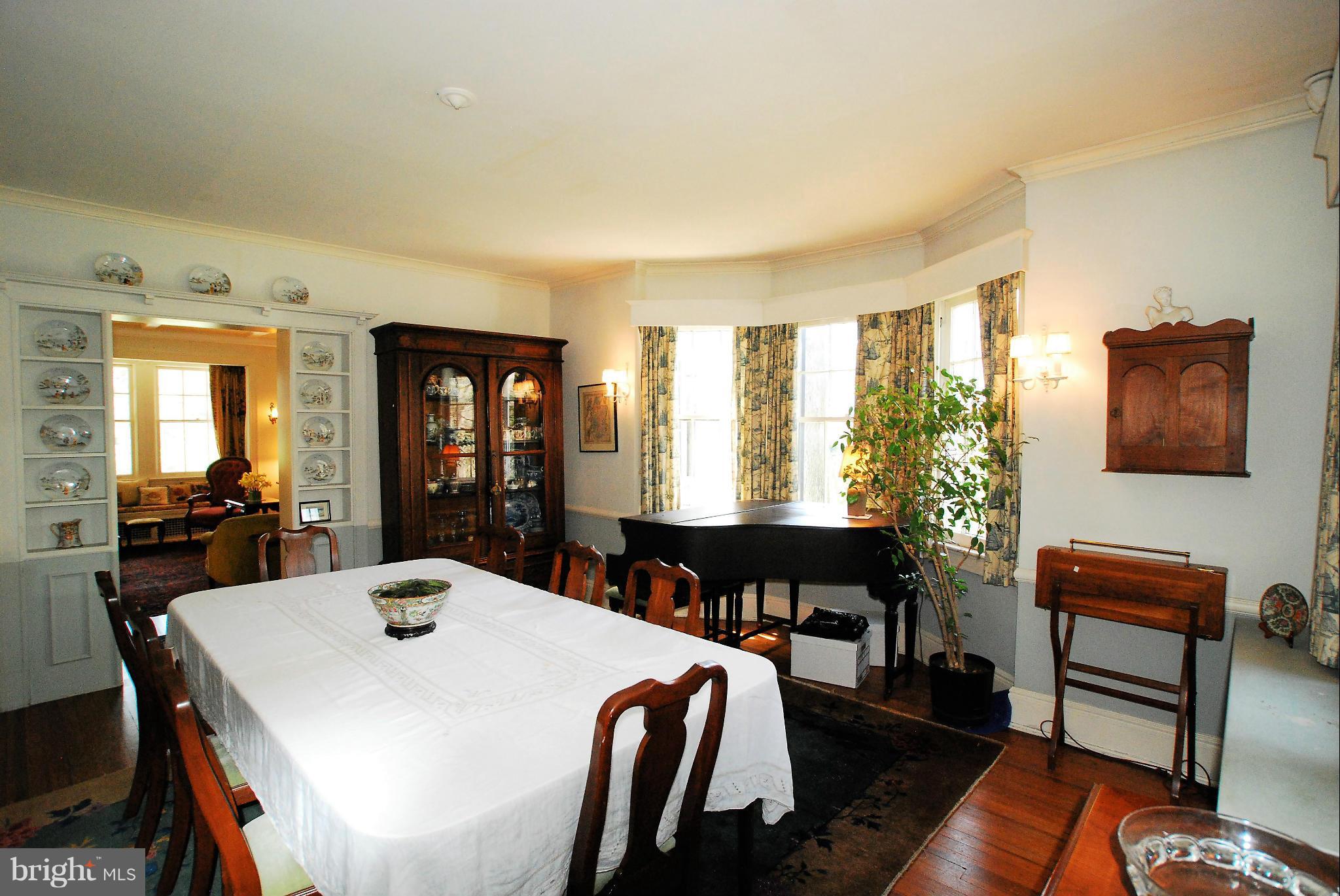 106 Elmhurst Road Baltimore, MD 21210 - Photo 8 of 30 Dining Room