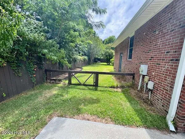 $1,995 | 991 Hardesty Loop Road, Newport, NC 28570