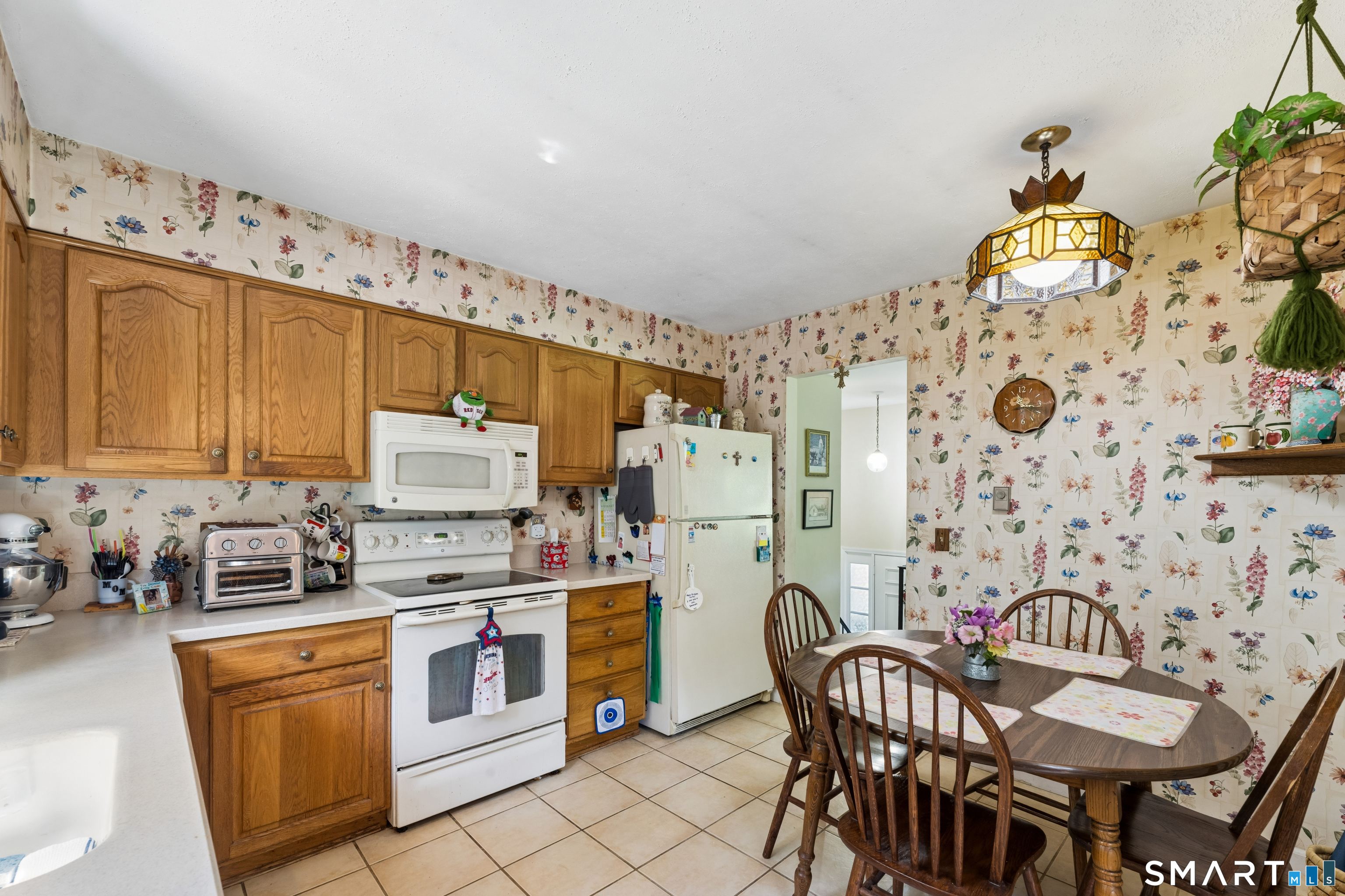 18 Woodcreek Road Brookfield, CT 06804 - Photo 8 of 26 Gallery Image 8