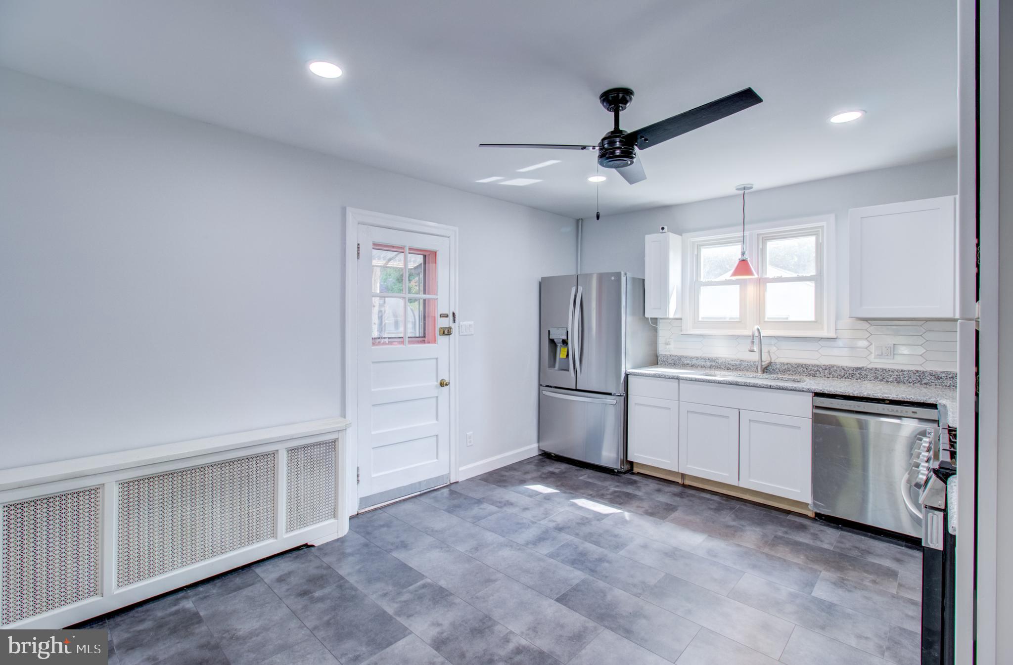 89 Edinburg Road Hamilton, NJ 08619 - Photo 4 of 37 Newly renovated Kitchen