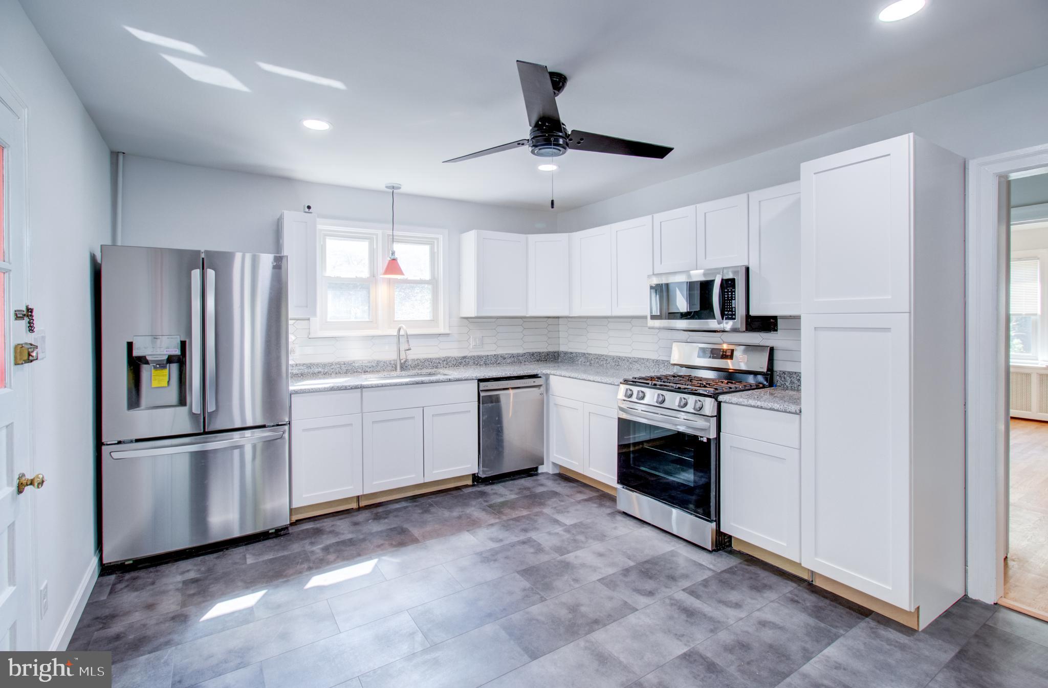 89 Edinburg Road Hamilton, NJ 08619 - Photo 5 of 37 Newly renovated Kitchen