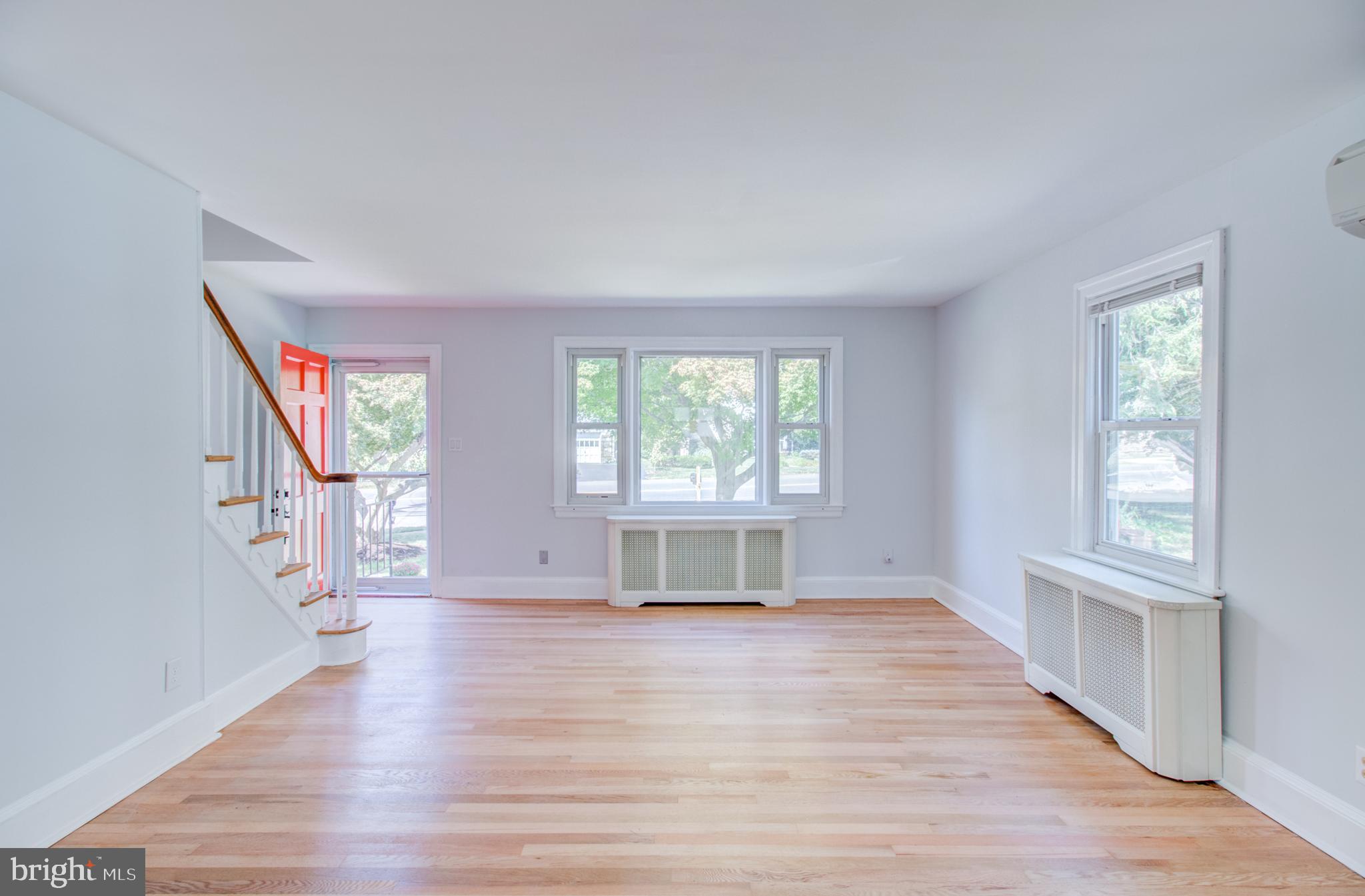89 Edinburg Road Hamilton, NJ 08619 - Photo 8 of 37