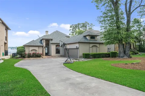 $1,100,000 | 18706 Grand Harbor Point, Montgomery, TX 77356