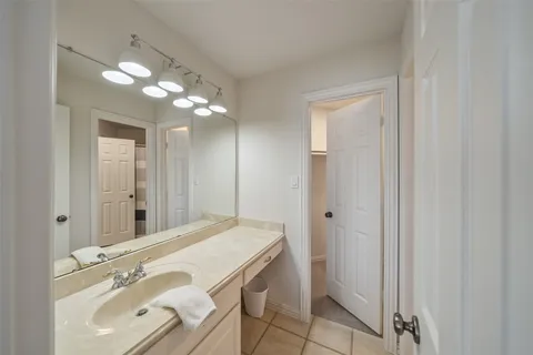 $1,100,000 | 18706 Grand Harbor Point, Montgomery, TX 77356