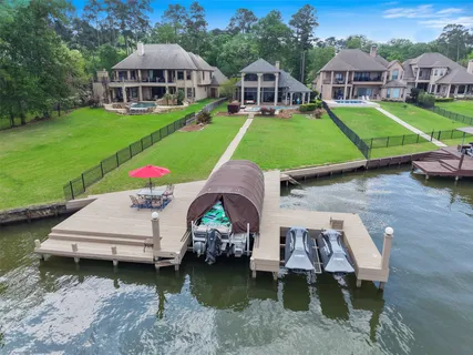 $1,100,000 | 18706 Grand Harbor Point, Montgomery, TX 77356