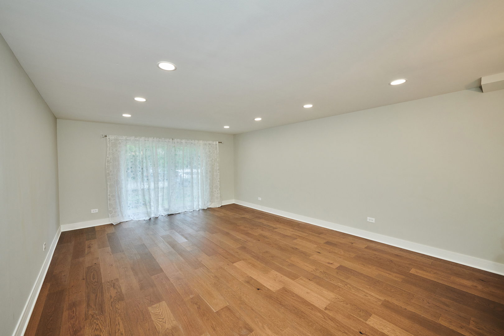 7074 North Ridge Boulevard, Unit 1E Chicago, IL 60645 - Photo 14 of 24