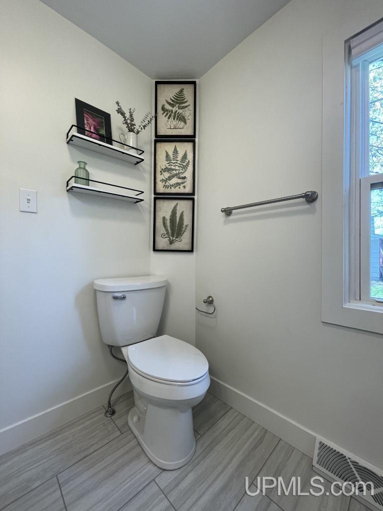 17 Meador Street L'Anse, MI 49946 - Photo 13 of 40