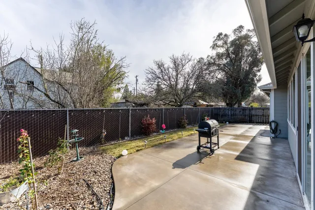 $799,000 | 1407 Brothers Lane, Willits, CA 95490