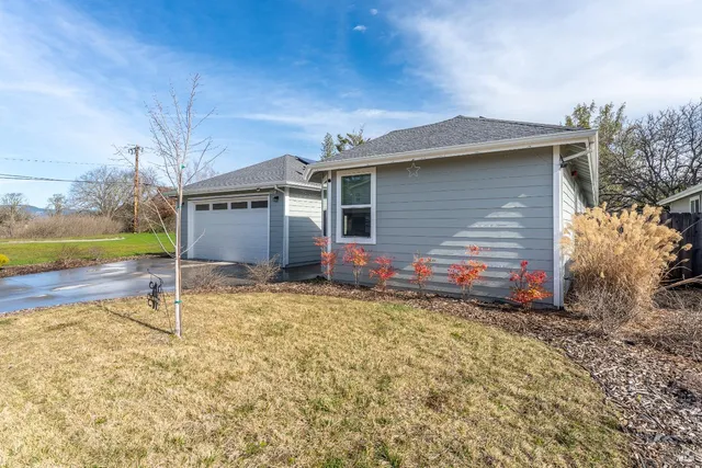 $799,000 | 1407 Brothers Lane, Willits, CA 95490