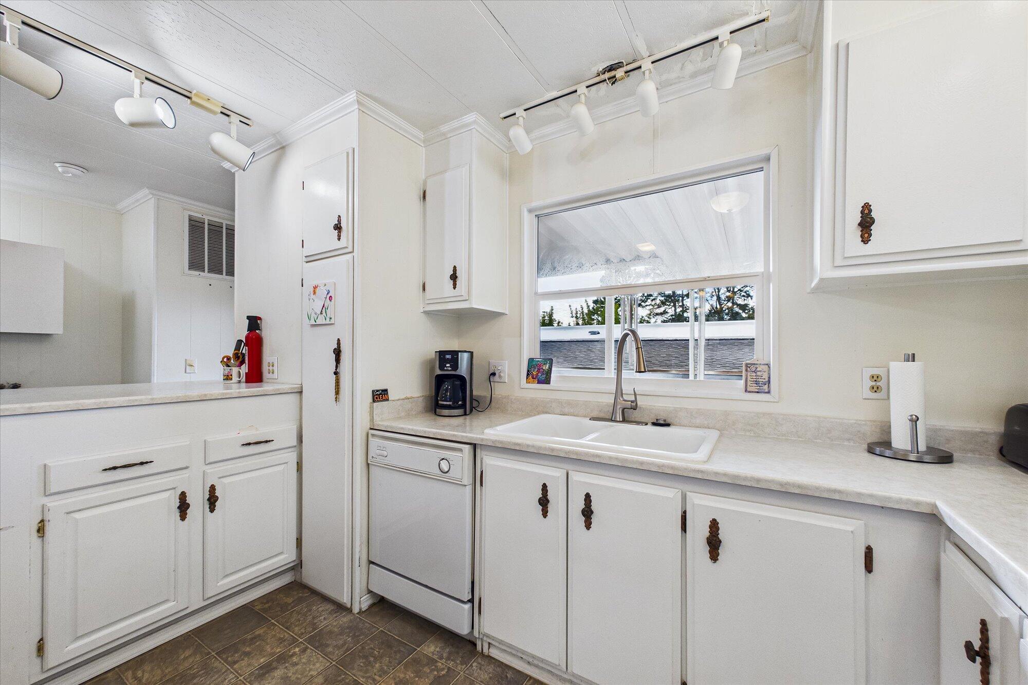 3656 Old Arcata Road, Unit 58 Eureka, CA 95503 - Photo 13 of 36