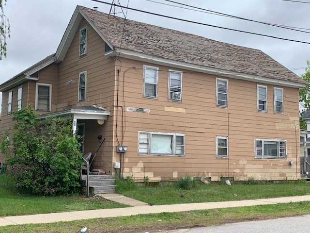 29-31 Lincoln Street Rochester, NH 03867 - Photo 1 of 14