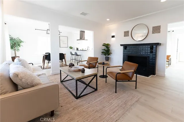 $1,749,000 | 5743 Chesley Avenue, Los Angeles, CA 90043