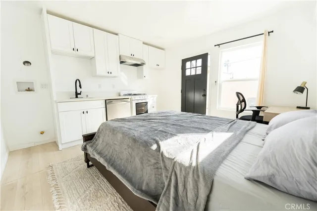 $1,749,000 | 5743 Chesley Avenue, Los Angeles, CA 90043