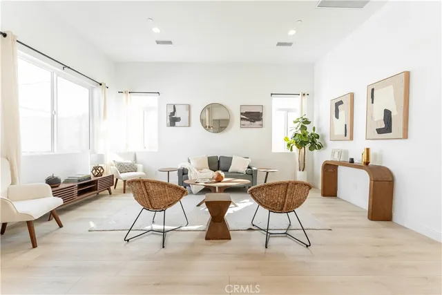 $1,749,000 | 5743 Chesley Avenue, Los Angeles, CA 90043