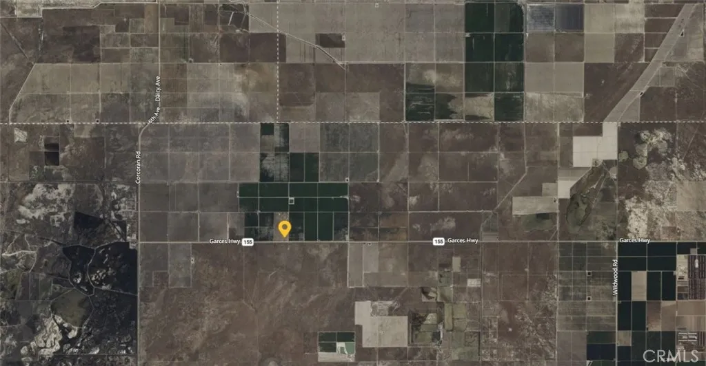 4607010 Delano Delano, CA 93215 - Photo 7 of 7 a bathroom with a shower