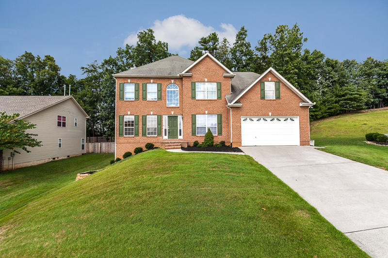 1441 Wineberry Road Powell, TN 37849 - Photo 1 of 40 001160802-2-1441WineberryRdPowellTN-SMAL