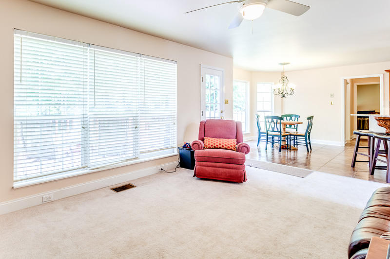 1441 Wineberry Road Powell, TN 37849 - Photo 9 of 40 009160802-2-1441WineberryRdPowellTN-SMAL