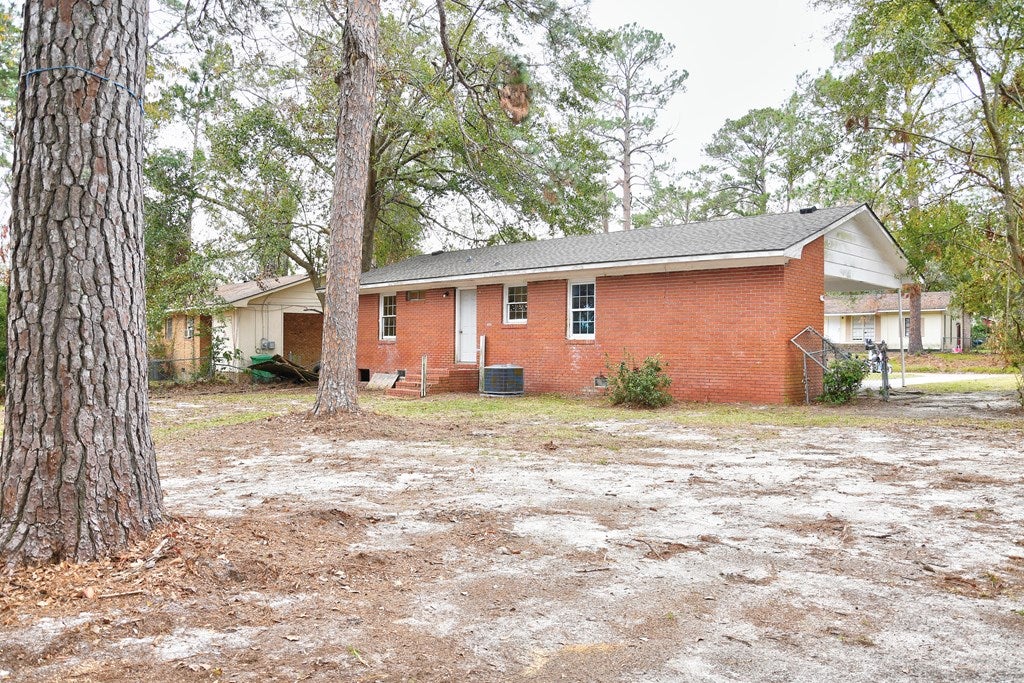 1741 Ricardo Street Valdosta, GA 31601 - Photo 3 of 32 Gallery Image 3