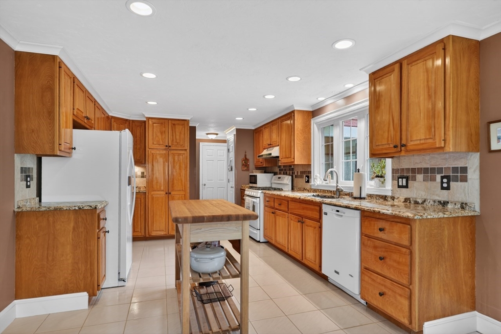 1 Westfield Road Hopkinton, MA 01748 - Photo 6 of 32