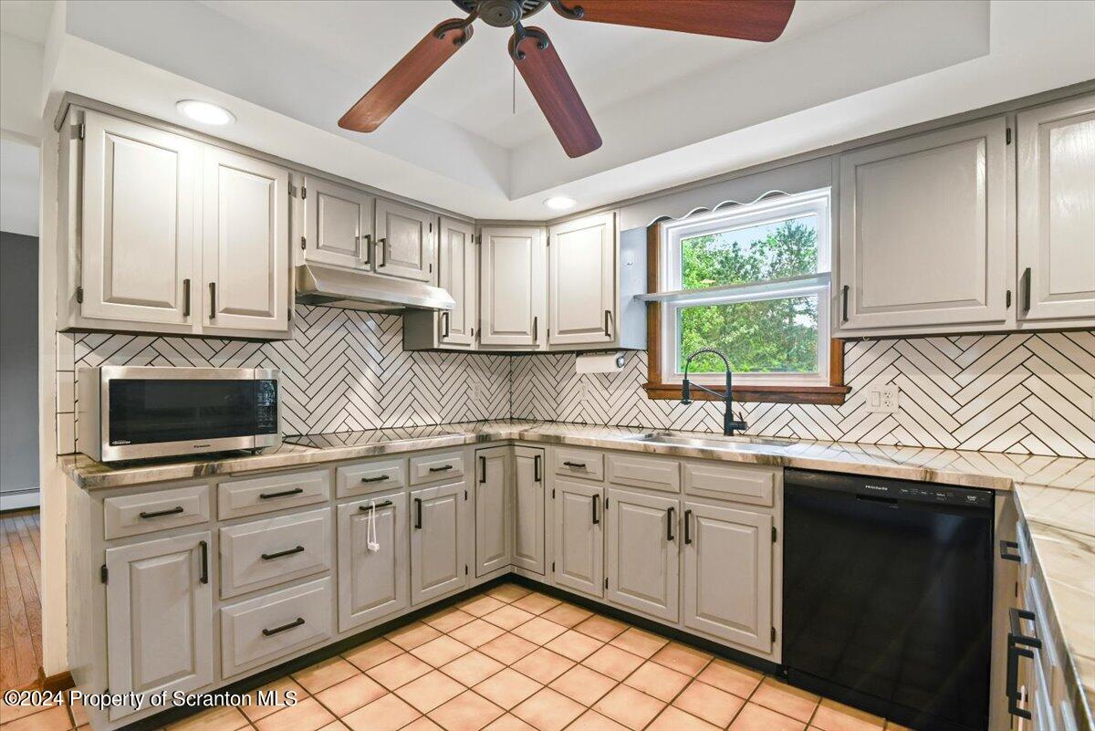 790 Willard Road Lake Ariel, PA 18436 - Photo 17 of 54