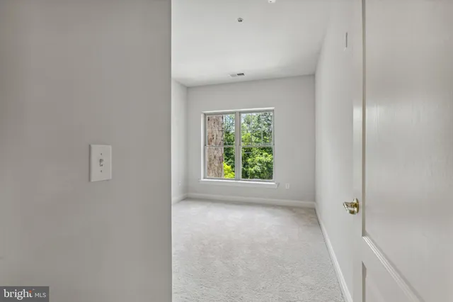 $190,000 | 3000 Fountainview Circle, Unit 3311, Newark, DE 19713