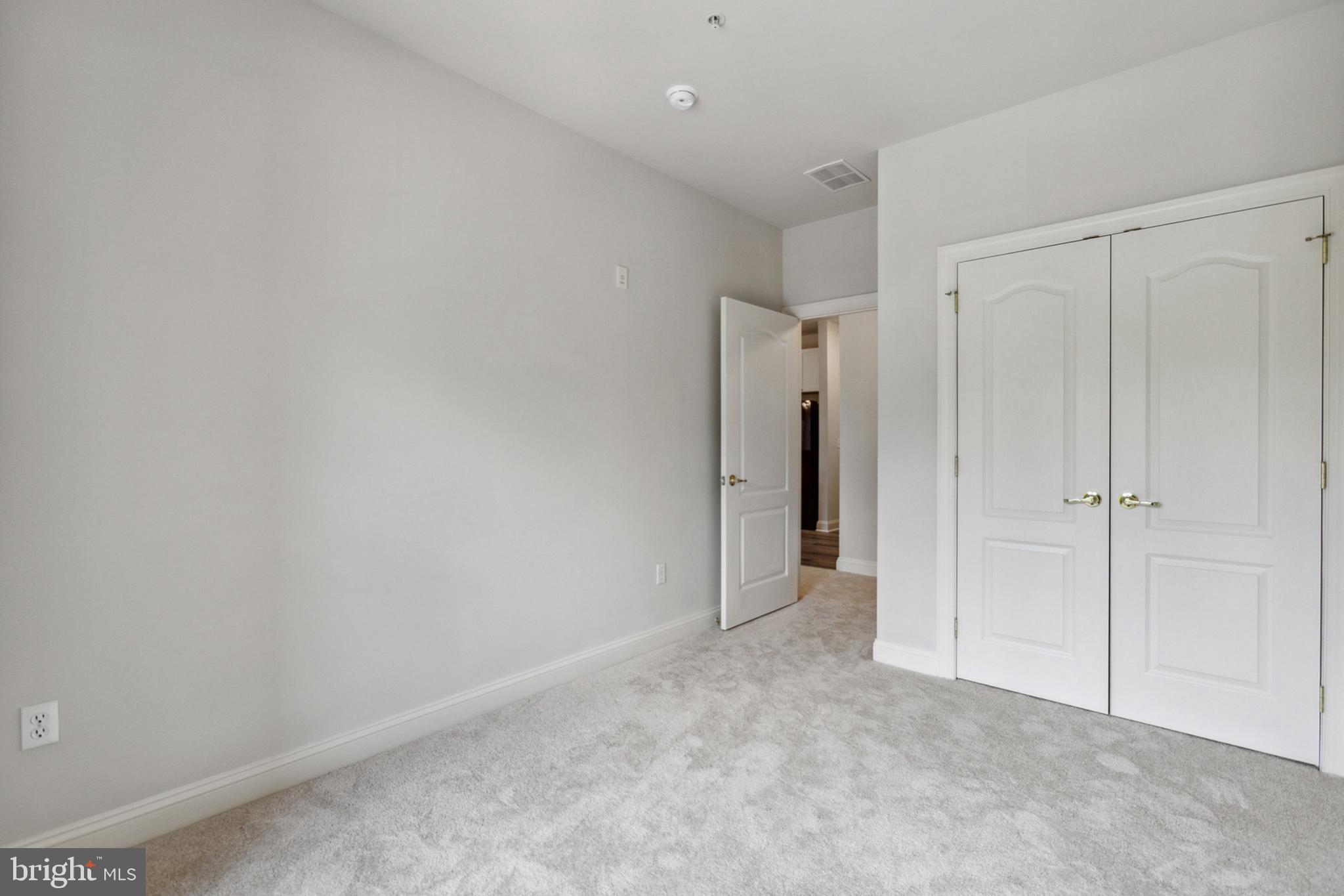 3000 Fountainview Circle, Unit 3311 Newark, DE 19713 - Photo 28 of 32 a view of an empty room