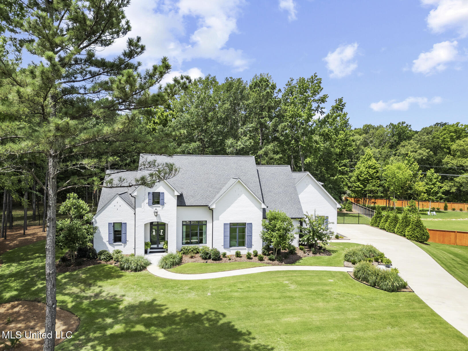 502 Cypress Cv Drone-1