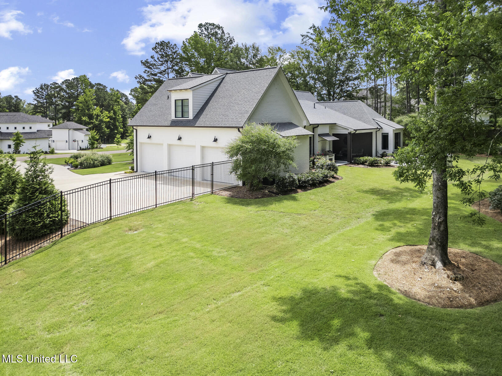 502 Cypress Cove Ridgeland, MS 39157 - Photo 39 of 40 502 Cypress Cv Drone-21