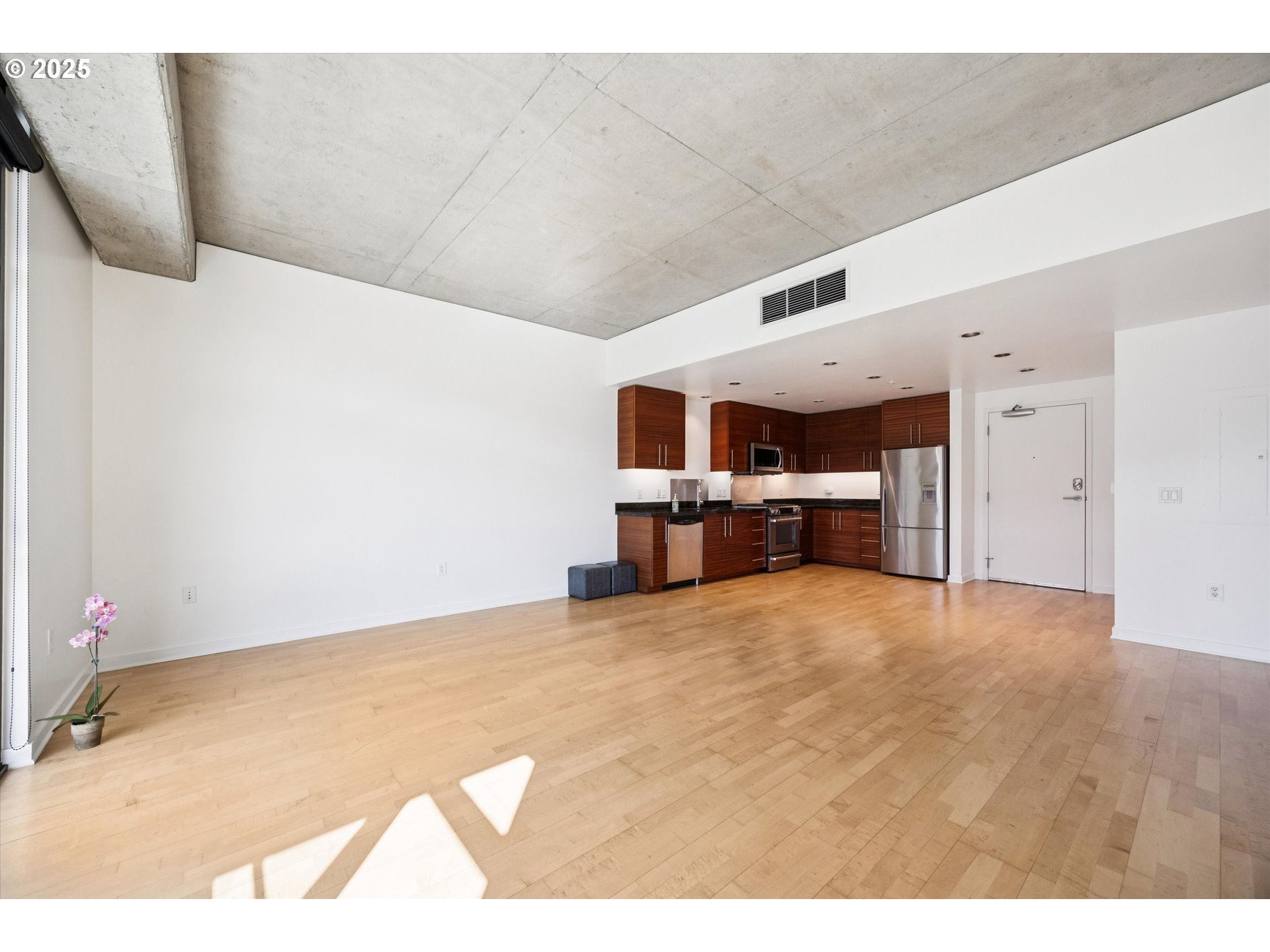 1830 Northwest Riverscape Street, Unit 405 Portland, OR 97209 - Photo 16 of 45