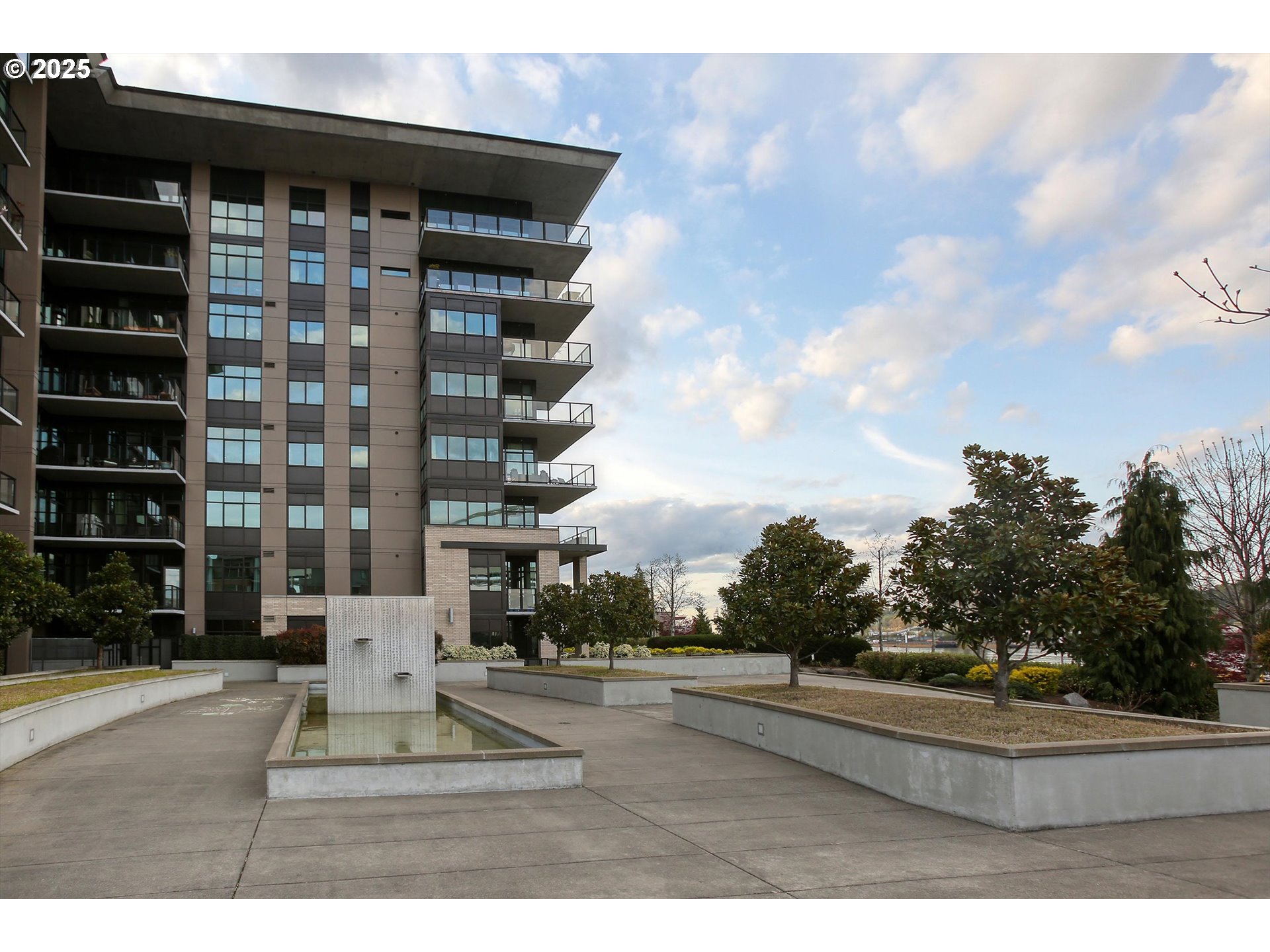 1830 Northwest Riverscape Street, Unit 405 Portland, OR 97209 - Photo 43 of 45