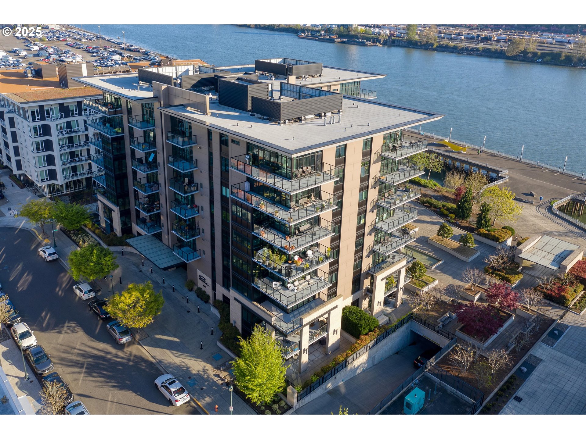 1830 Northwest Riverscape Street, Unit 405 Portland, OR 97209 - Photo 44 of 45