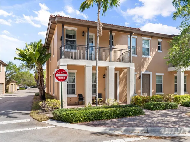 $3,500 | 14741 Southwest 11th Street, Pembroke Pines, FL 33027