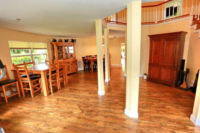 5605 2nd Road Lake Worth, FL 33467 - Photo 5 of 30 a view of a living room
