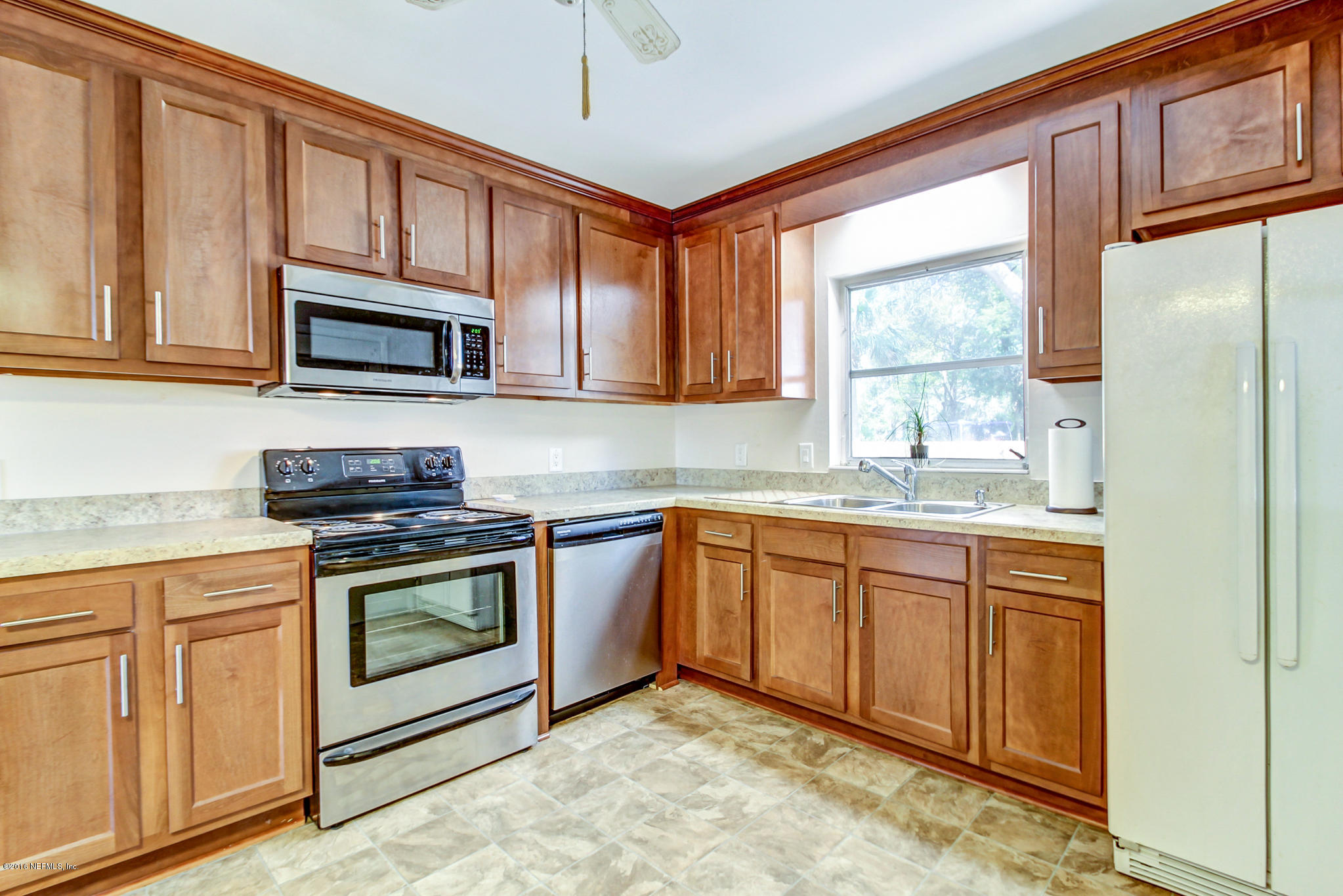 1635 Samontee Road Jacksonville, FL 32211 - Photo 10 of 28 Newly Renovated Kitchen