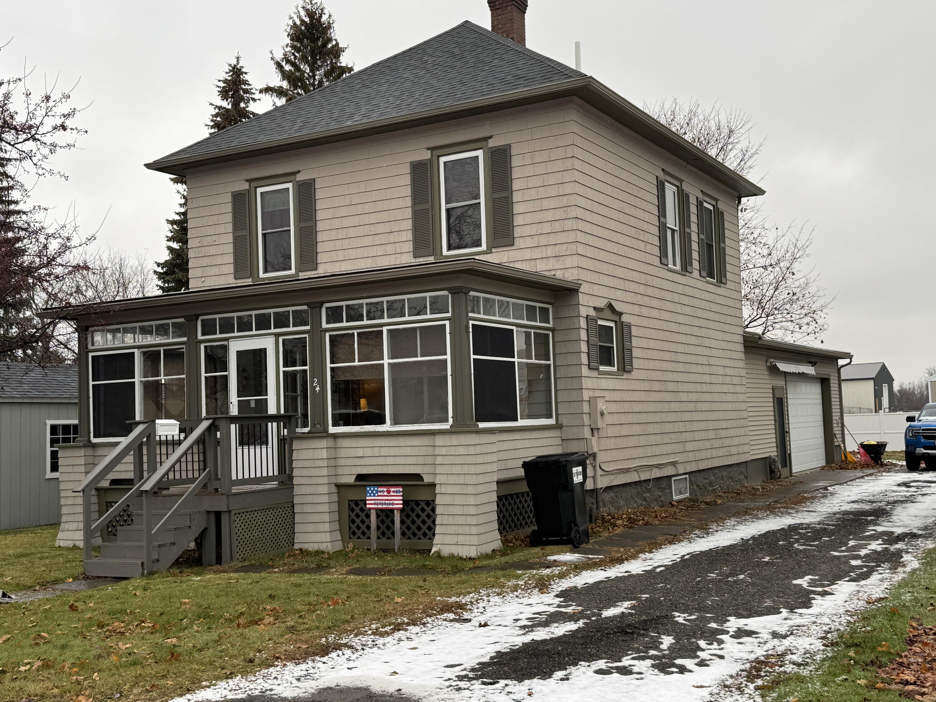 24 Pratt Street Rouses Point, NY 12979 - Photo 1 of 13 Gallery Image 1