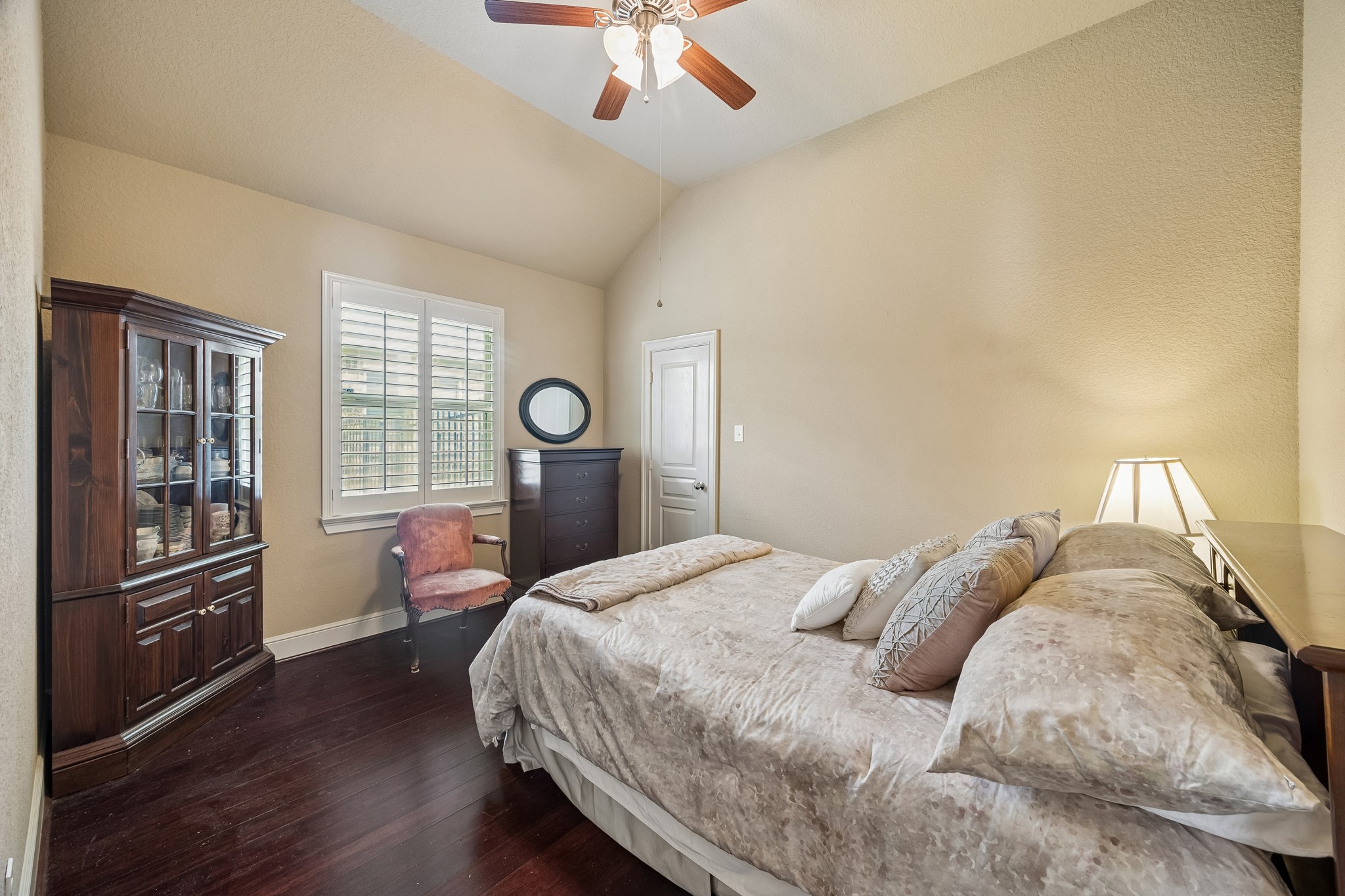 14 Tallgrass Way Spring, TX 77389 - Photo 25 of 31 Bedroom