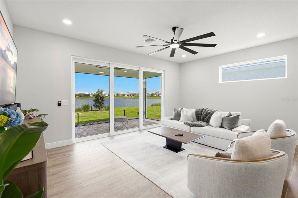 8160 Sternway Road Sarasota, FL 34240 - Photo 15 of 73
