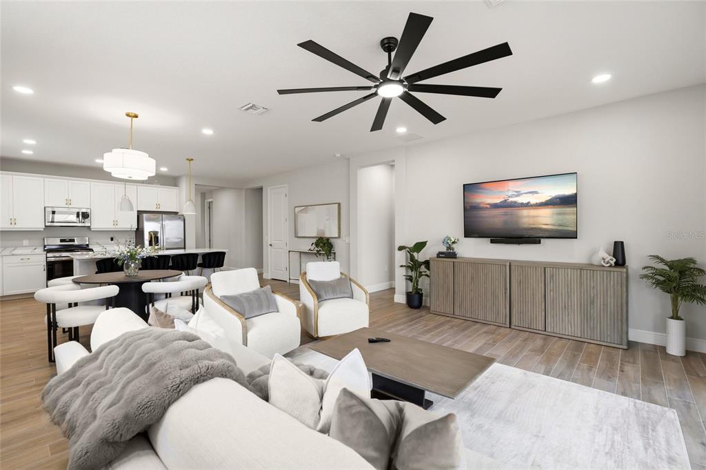 8160 Sternway Road Sarasota, FL 34240 - Photo 18 of 73