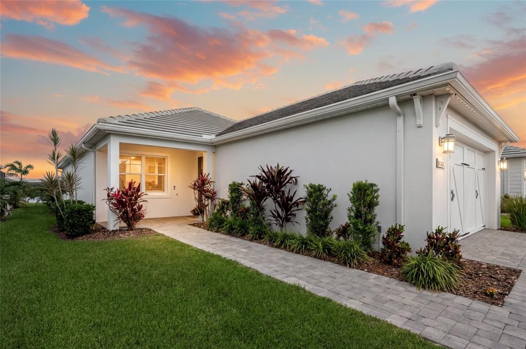 8160 Sternway Road Sarasota, FL 34240 - Photo 2 of 73