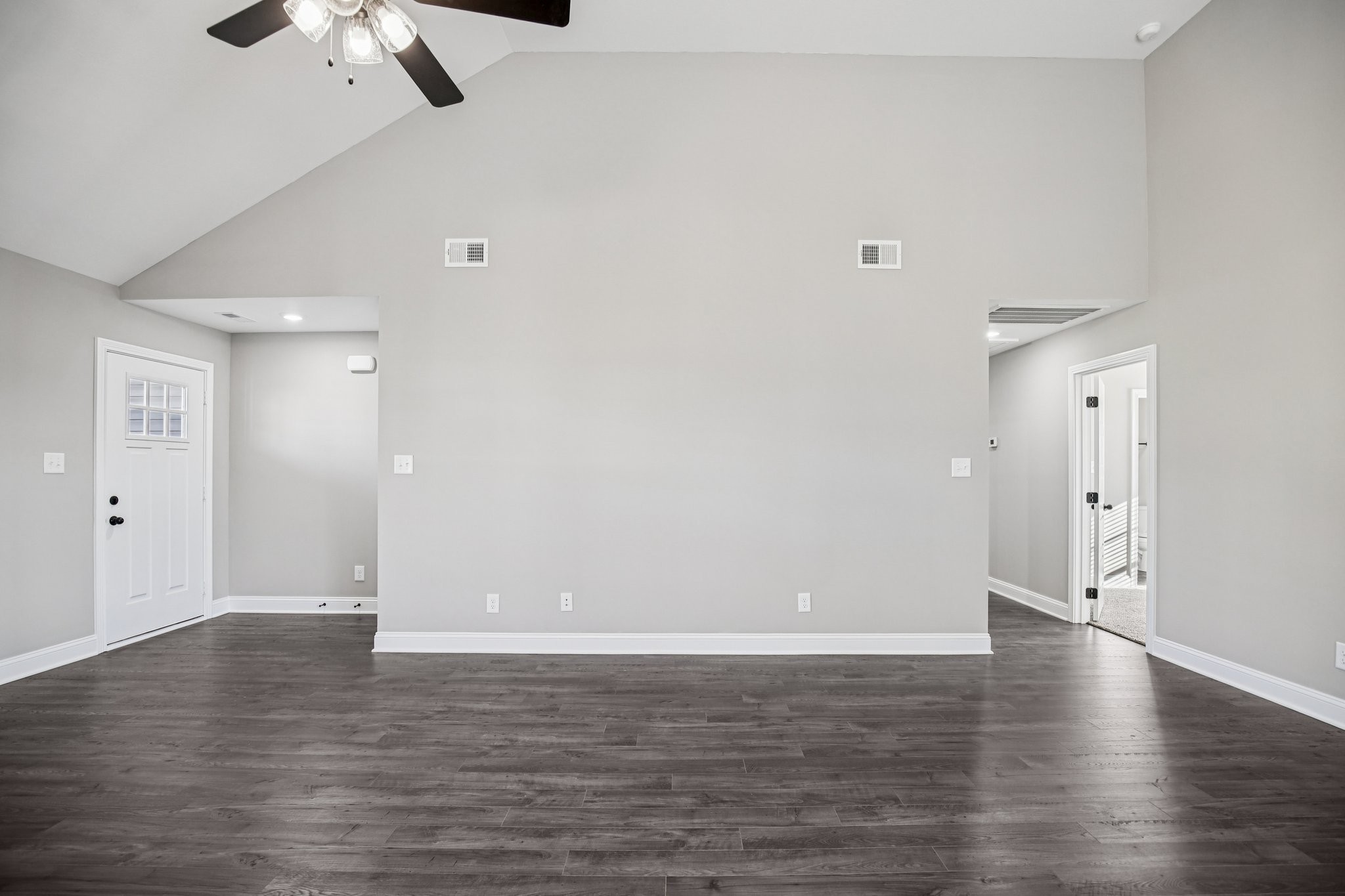 4 Hugh Hunter Road Oak Grove, KY 42262 - Photo 11 of 54 Gallery Image 11