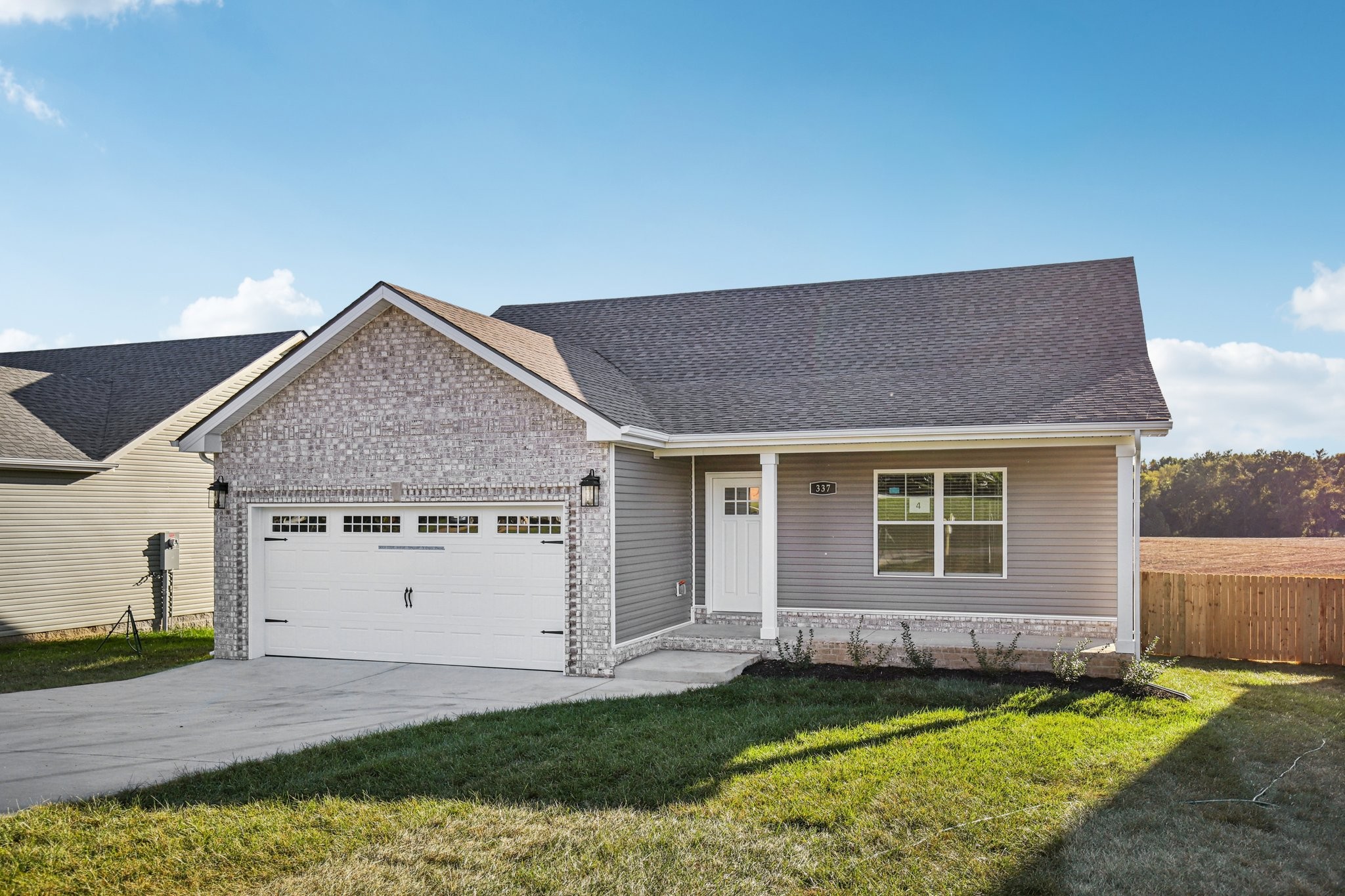 4 Hugh Hunter Road Oak Grove, KY 42262 - Photo 3 of 54 Gallery Image 3