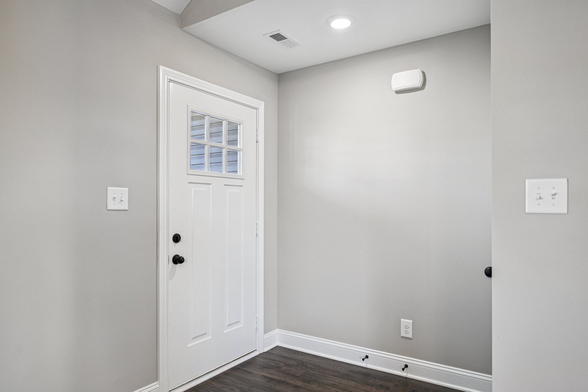 4 Hugh Hunter Road Oak Grove, KY 42262 - Photo 5 of 54 Gallery Image 5
