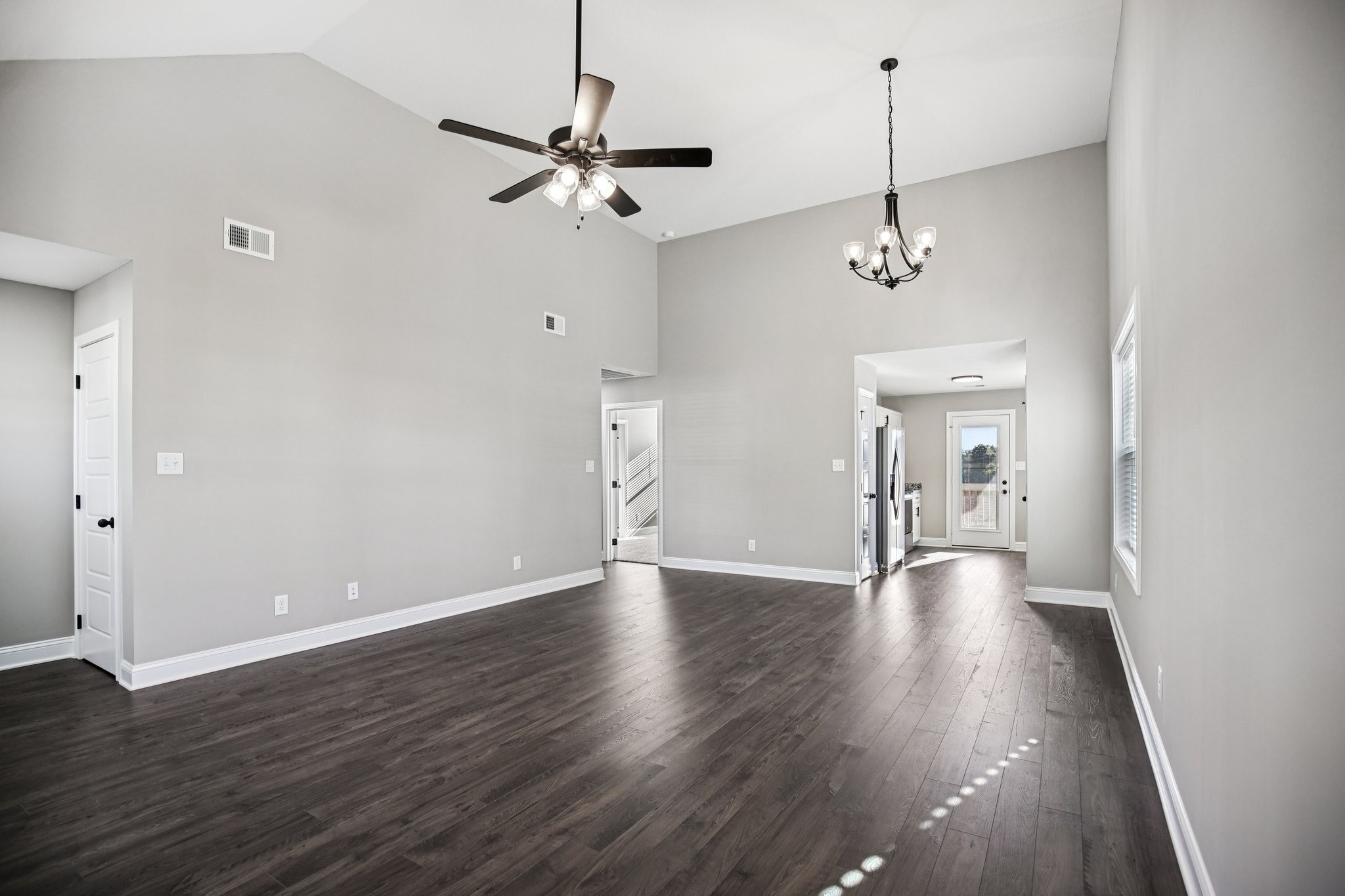 4 Hugh Hunter Road Oak Grove, KY 42262 - Photo 9 of 54 Gallery Image 9