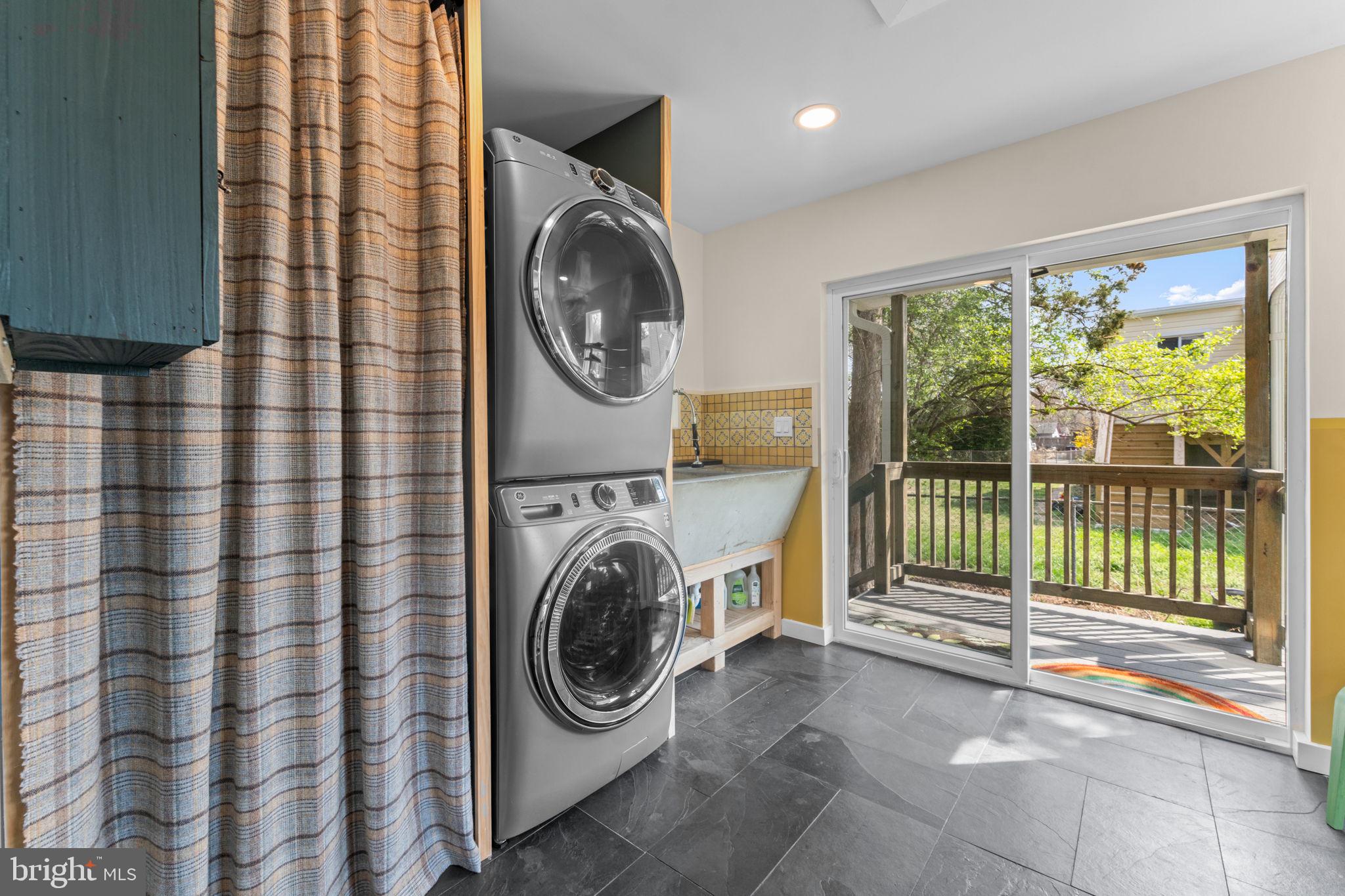 4702 Longfellow Street Riverdale, MD 20737 - Photo 38 of 87