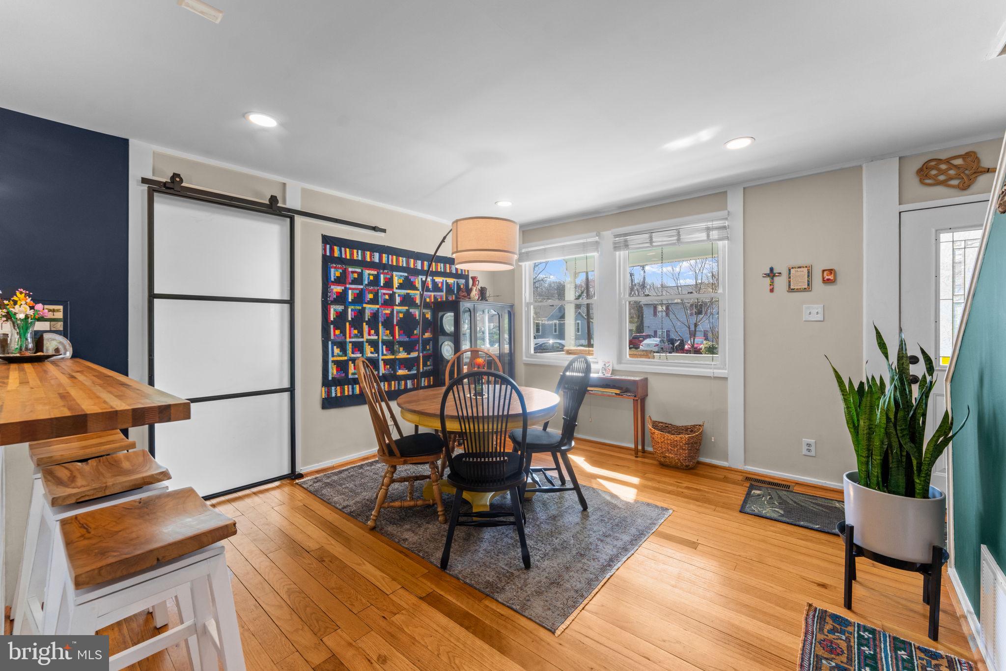 4702 Longfellow Street Riverdale, MD 20737 - Photo 9 of 87