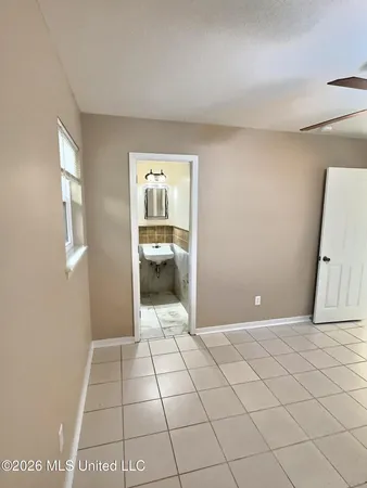 $1,495 | 302 Hunter Drive, Ocean Springs, MS 39564