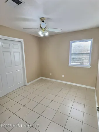 $1,495 | 302 Hunter Drive, Ocean Springs, MS 39564