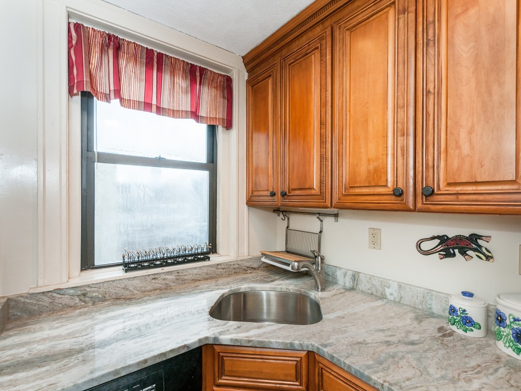 451 Park Drive, Unit 5A Boston, MA 02215 - Photo 5 of 12