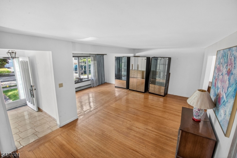 489 Maple Avenue Teaneck, NJ 07666 - Photo 5 of 12